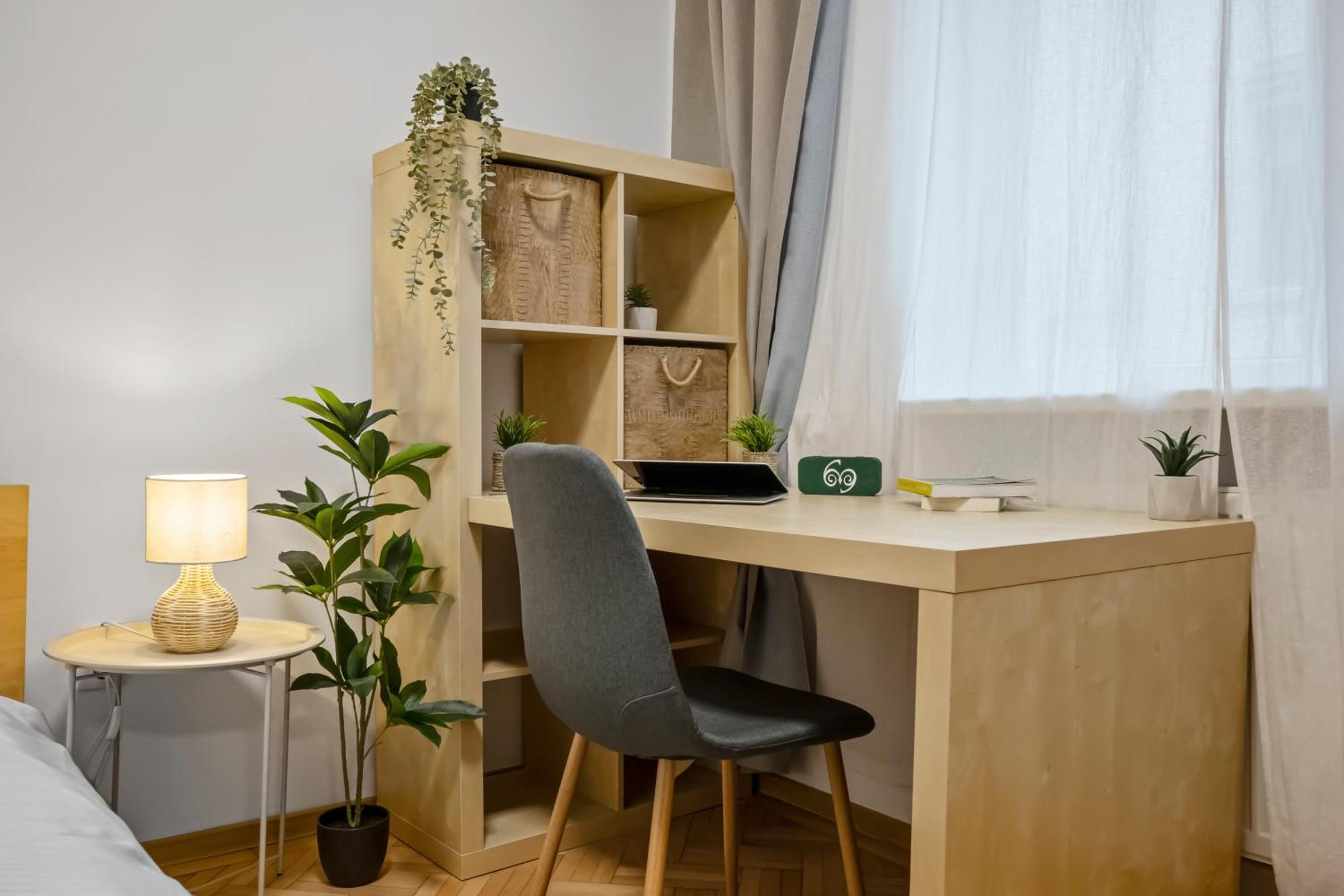 Earthy Escape - Central Apt With Balcony بوخارست المظهر الخارجي الصورة